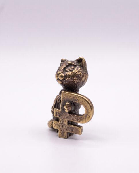 Кот с рублем миниатюра
